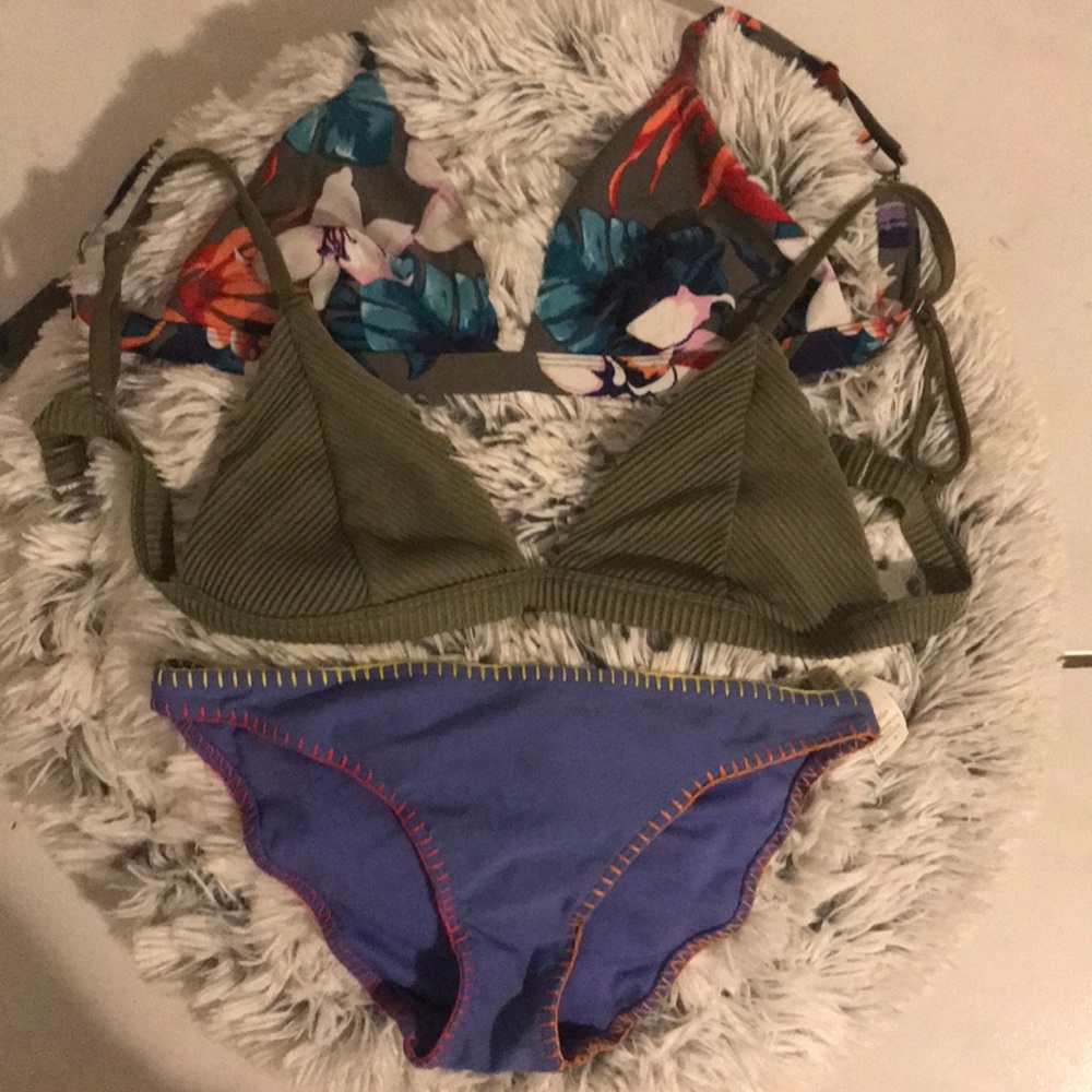 Hollister Bikini Tops and Bottom